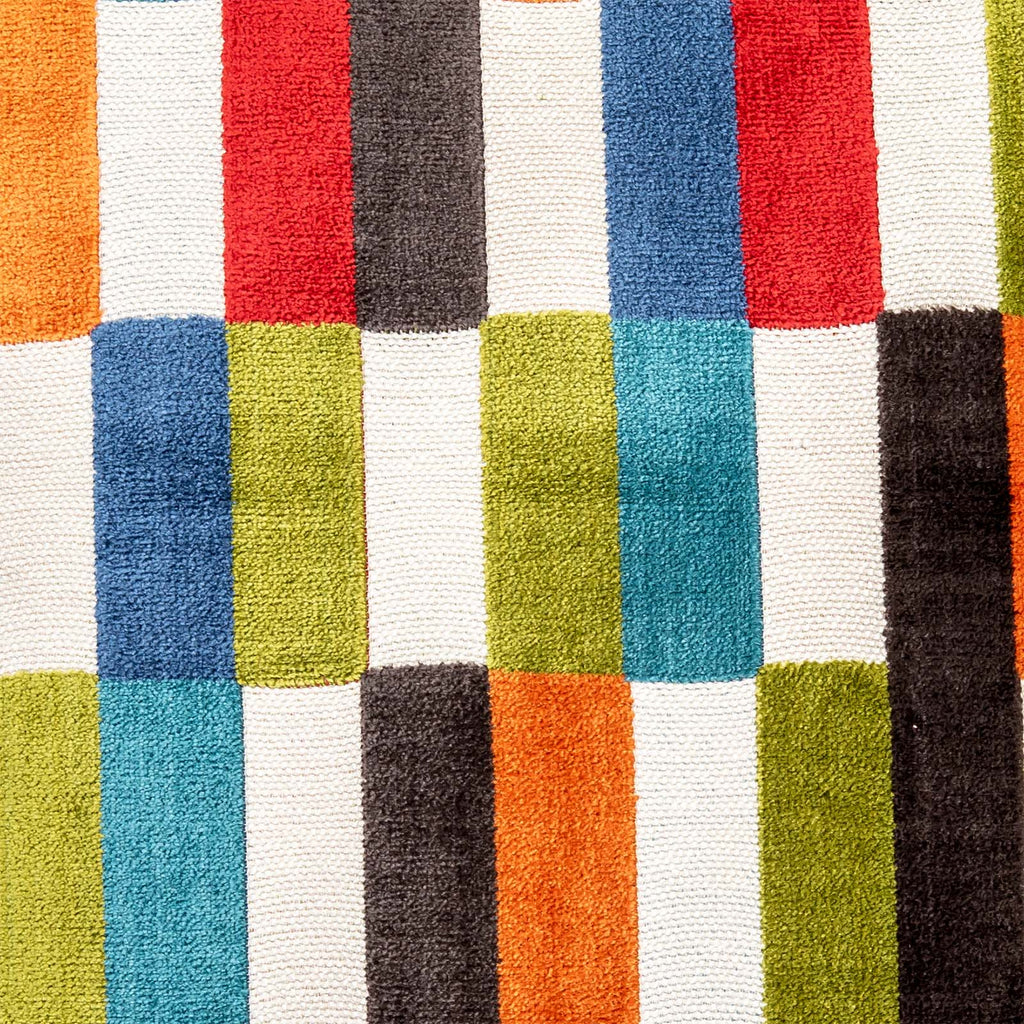 Rectangular check multicolored fabric detail